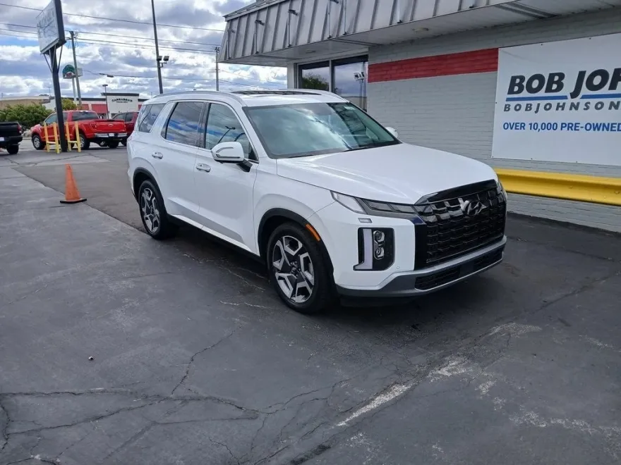 2024 Hyundai Palisade Limited photo 1