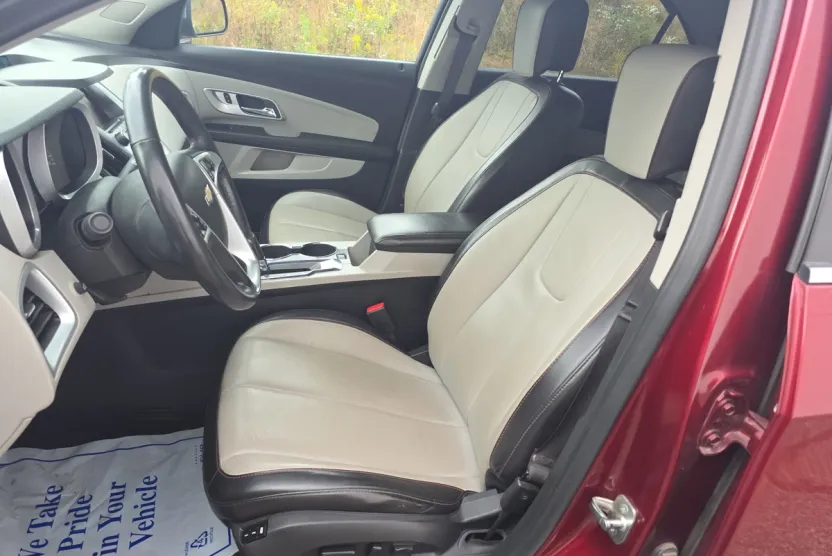 2017 Chevrolet Equinox Premier photo 1