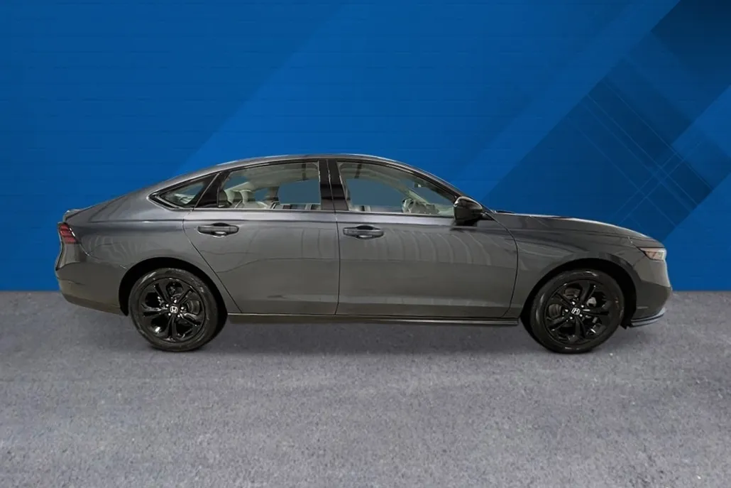 2025 Honda Accord SE photo 1