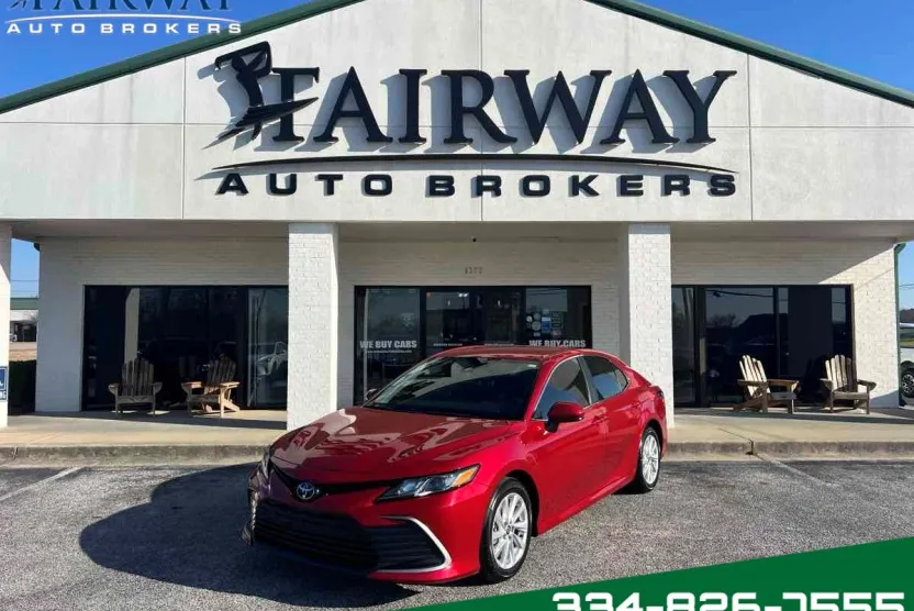 2024 Toyota Camry LE photo 1