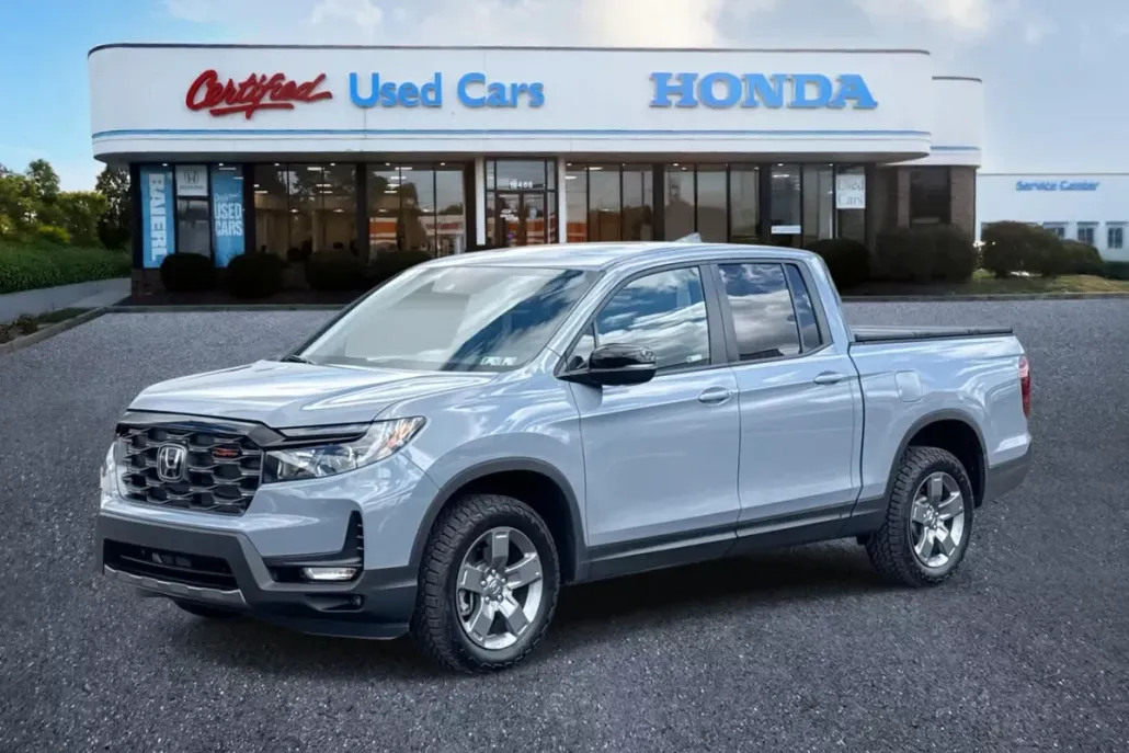 2025 Honda Ridgeline TrailSport photo 1