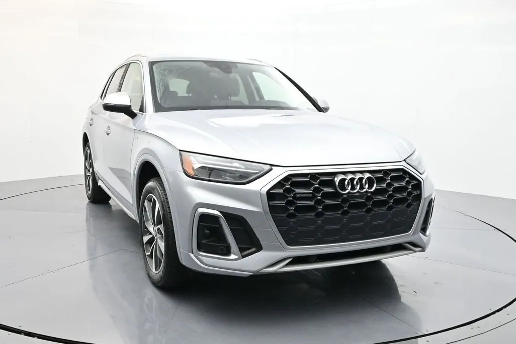 2024 Audi Q5 45 S line Premium photo 1