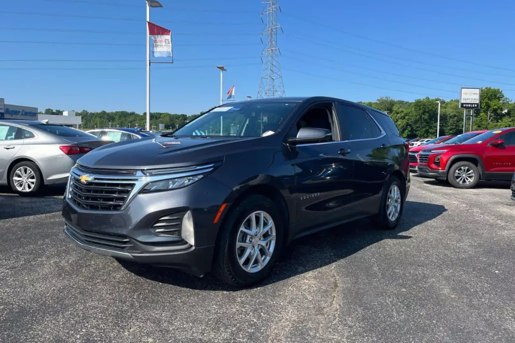 2022 Chevrolet Equinox LT photo 1