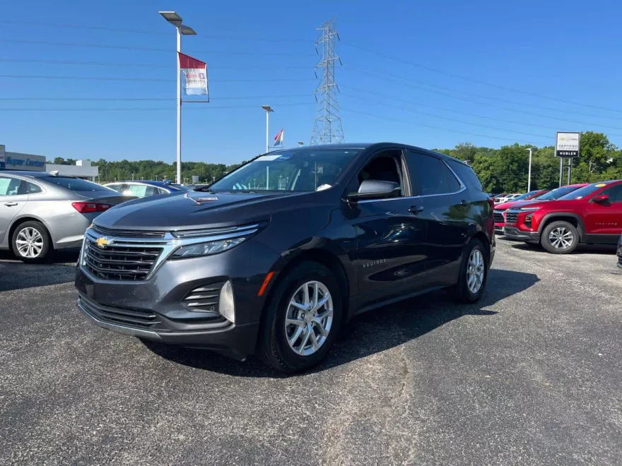 2022 Chevrolet Equinox LT photo 1