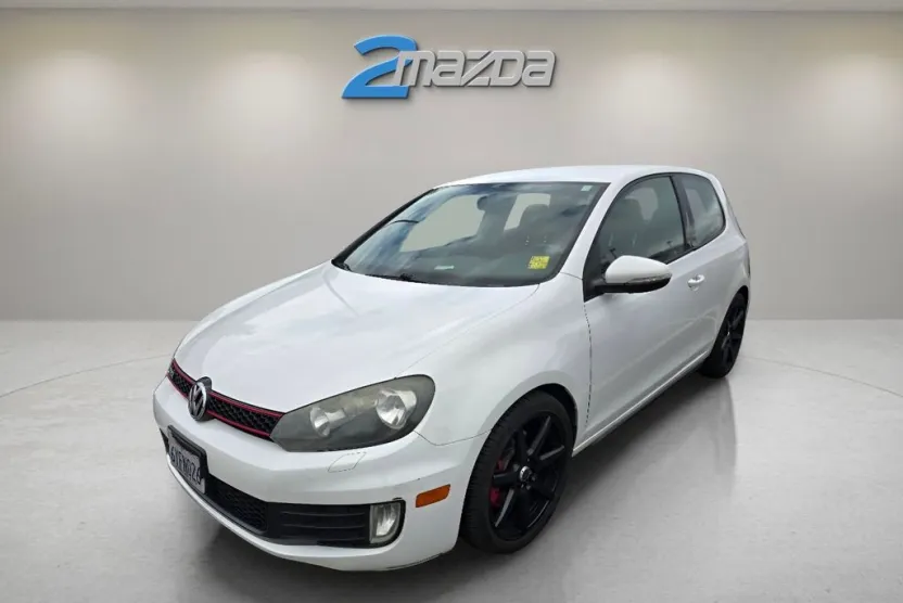 2013 Volkswagen Golf GTI photo 1