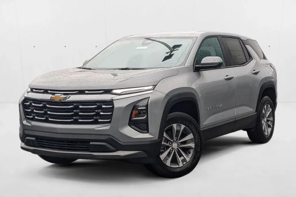 2026 Chevrolet Equinox LT photo 1