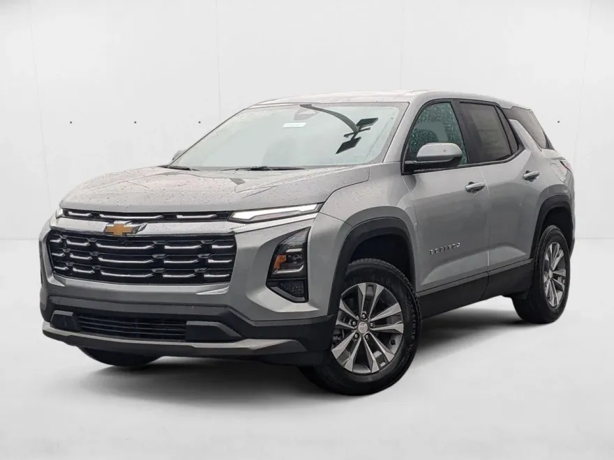2026 Chevrolet Equinox LT photo 1