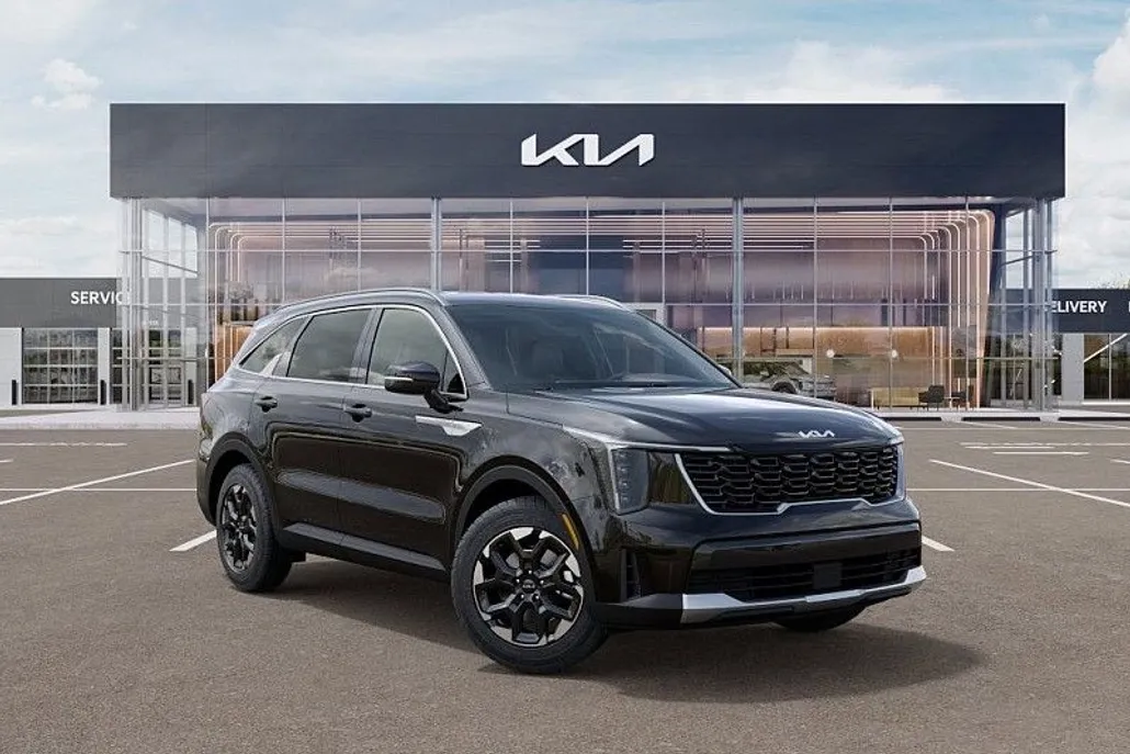 2025 Kia Sorento S photo 1
