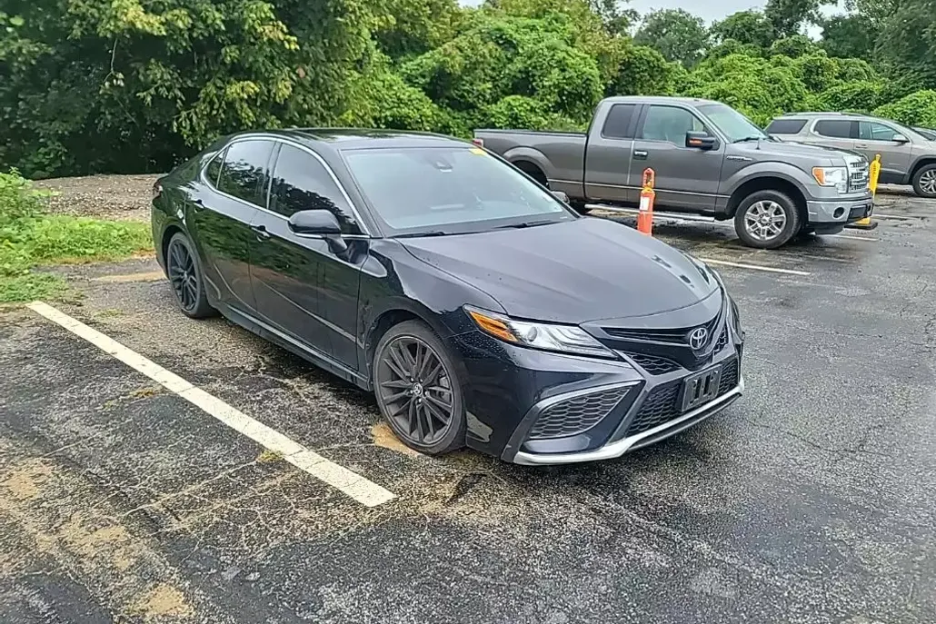 2021 Toyota Camry XSE photo 1