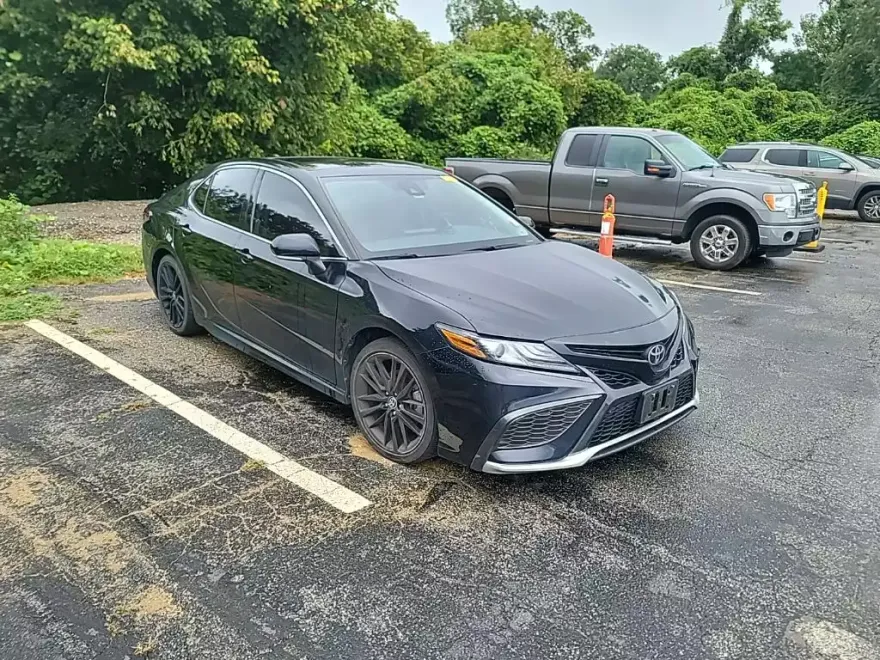 2021 Toyota Camry XSE photo 1