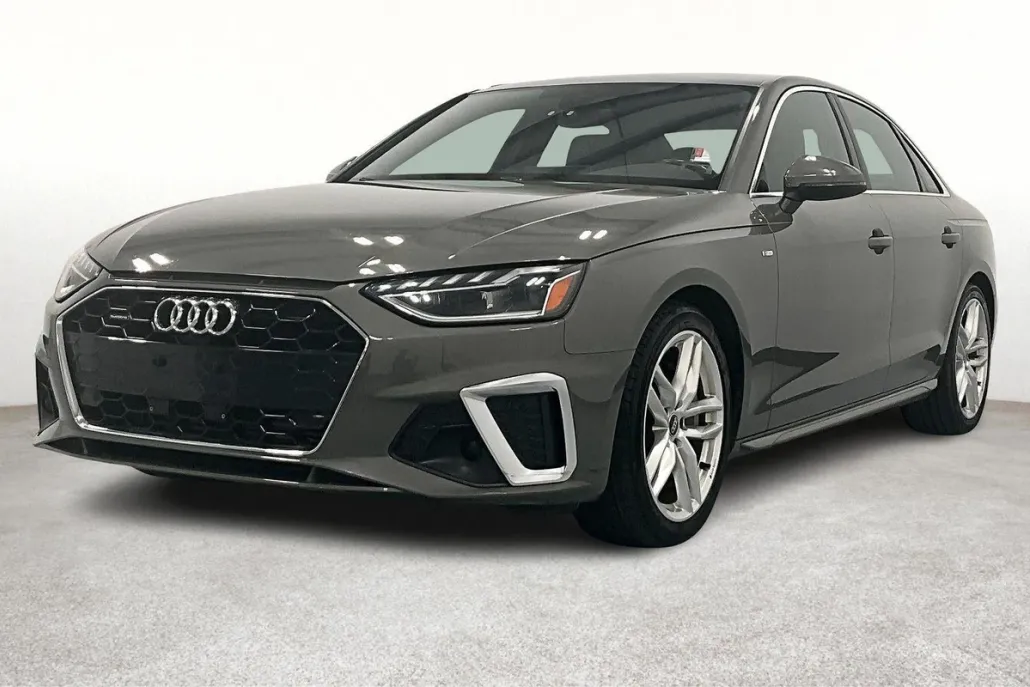 2023 Audi A4 Premium Plus 45 TFSI S line Quattro photo 1