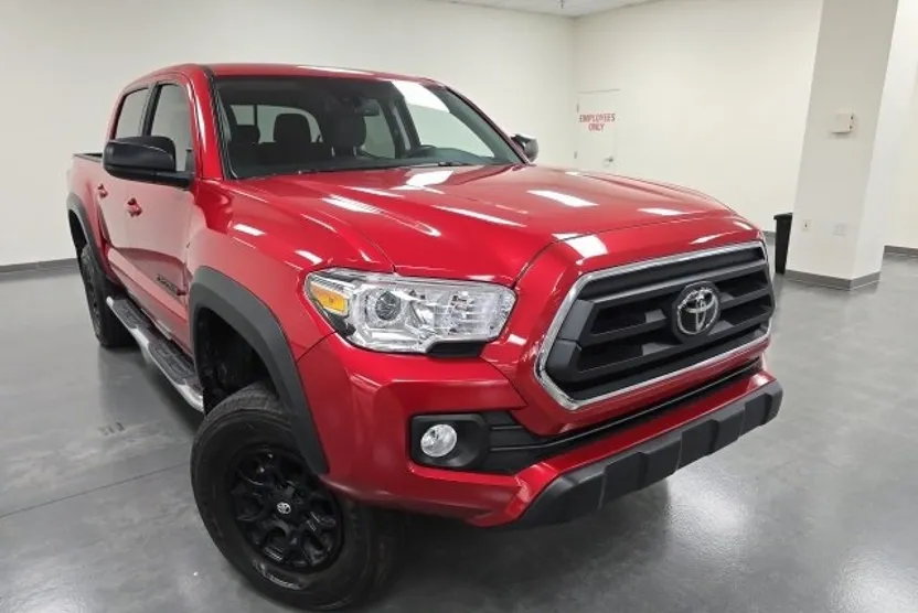 2023 Toyota Tacoma SR5 photo 1