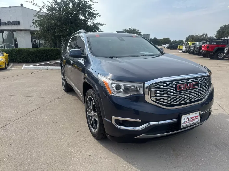 2018 Gmc Acadia Denali photo 1