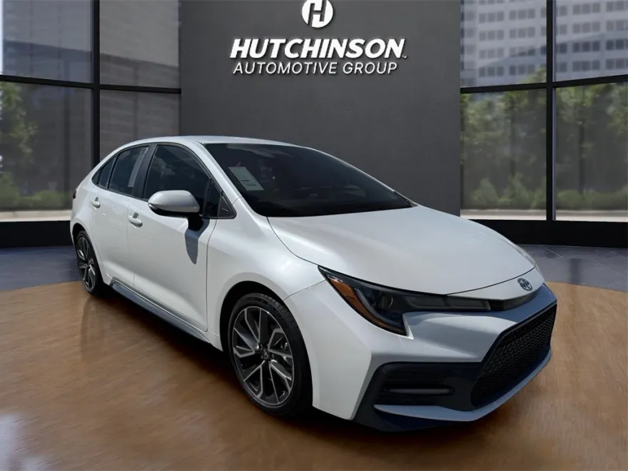 2022 Toyota Corolla SE photo 1