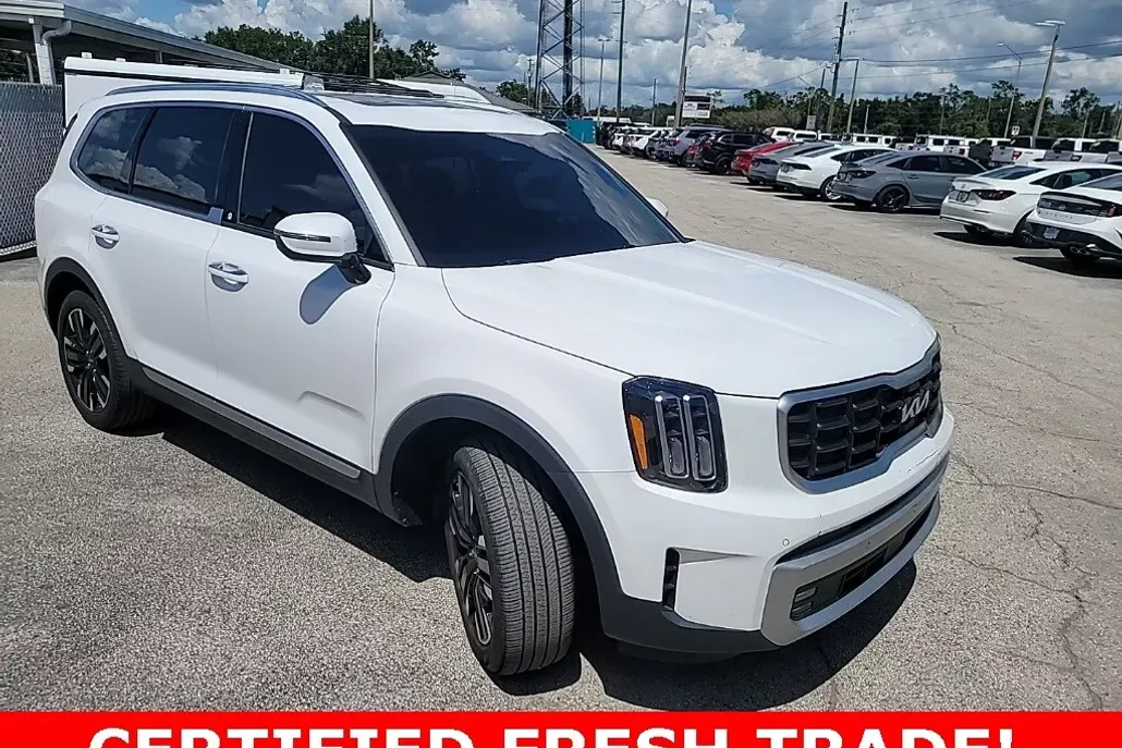 2023 Kia Telluride SX photo 1