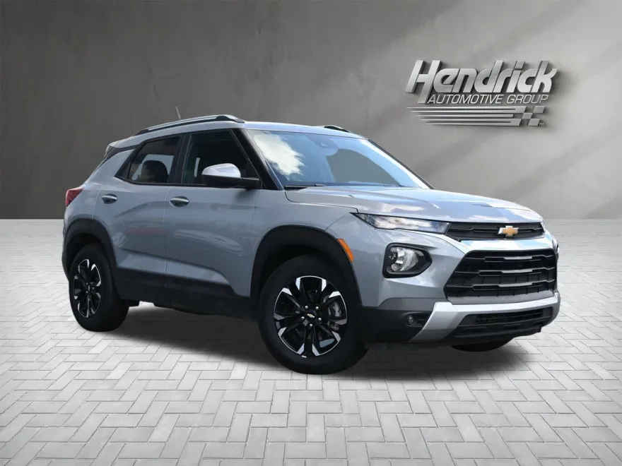 2023 Chevrolet Trailblazer LT photo 1