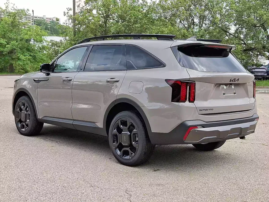 2025 Kia Sorento X-Line EX photo 1