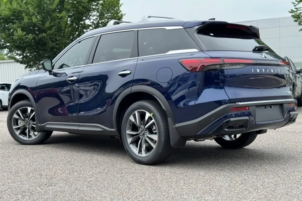 2025 Infiniti QX60 Luxe photo 1
