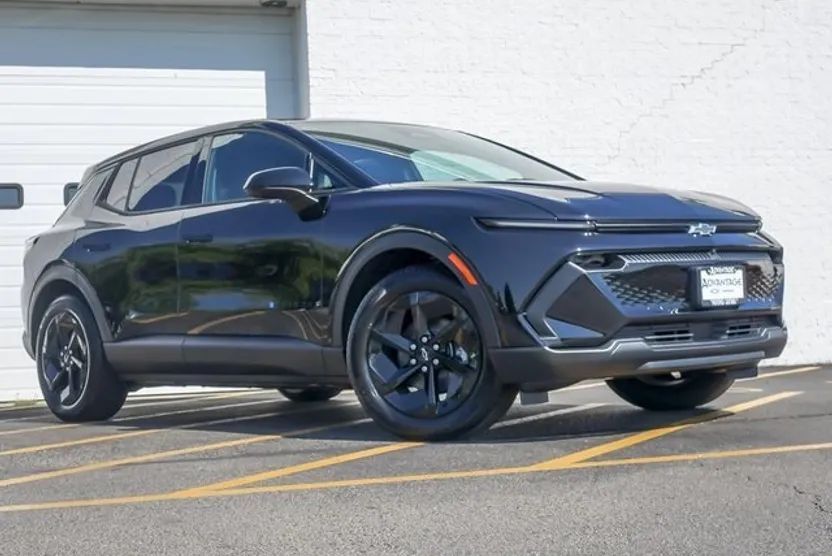2026 Chevrolet Equinox EV 1LT photo 1