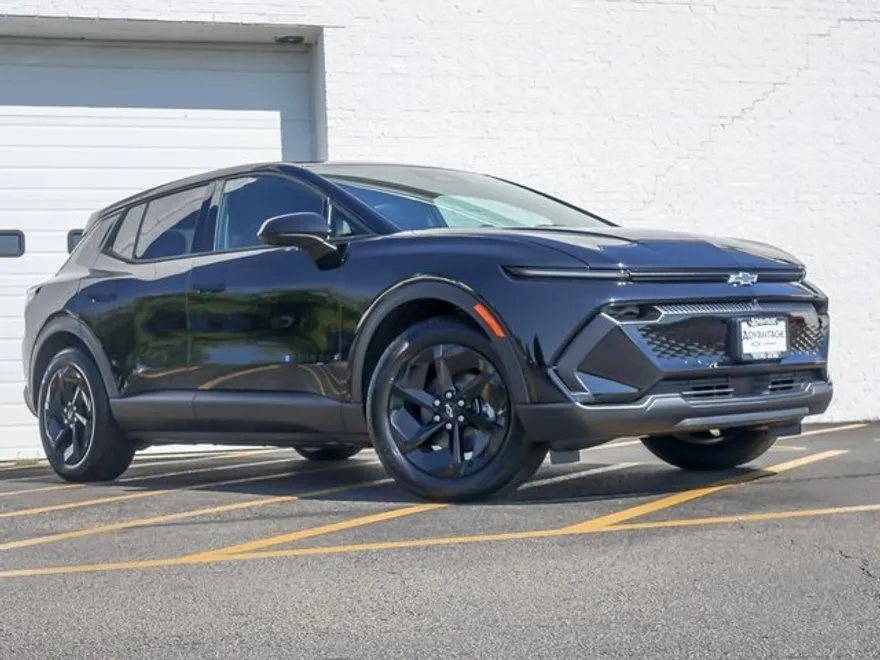2026 Chevrolet Equinox EV 1LT photo 1