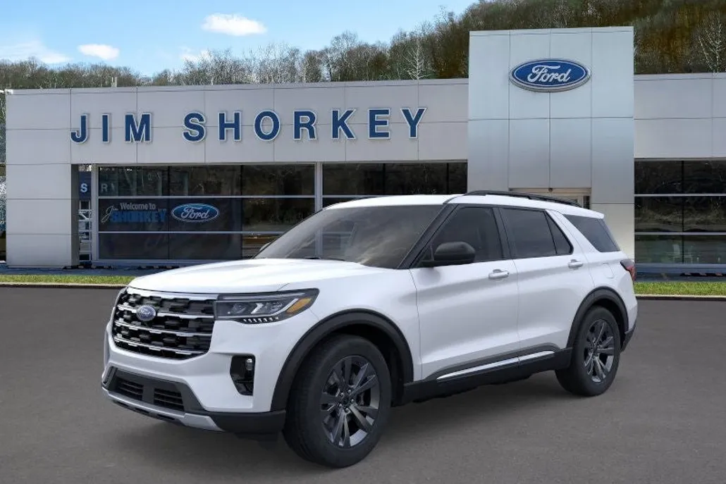 2025 Ford Explorer photo 1