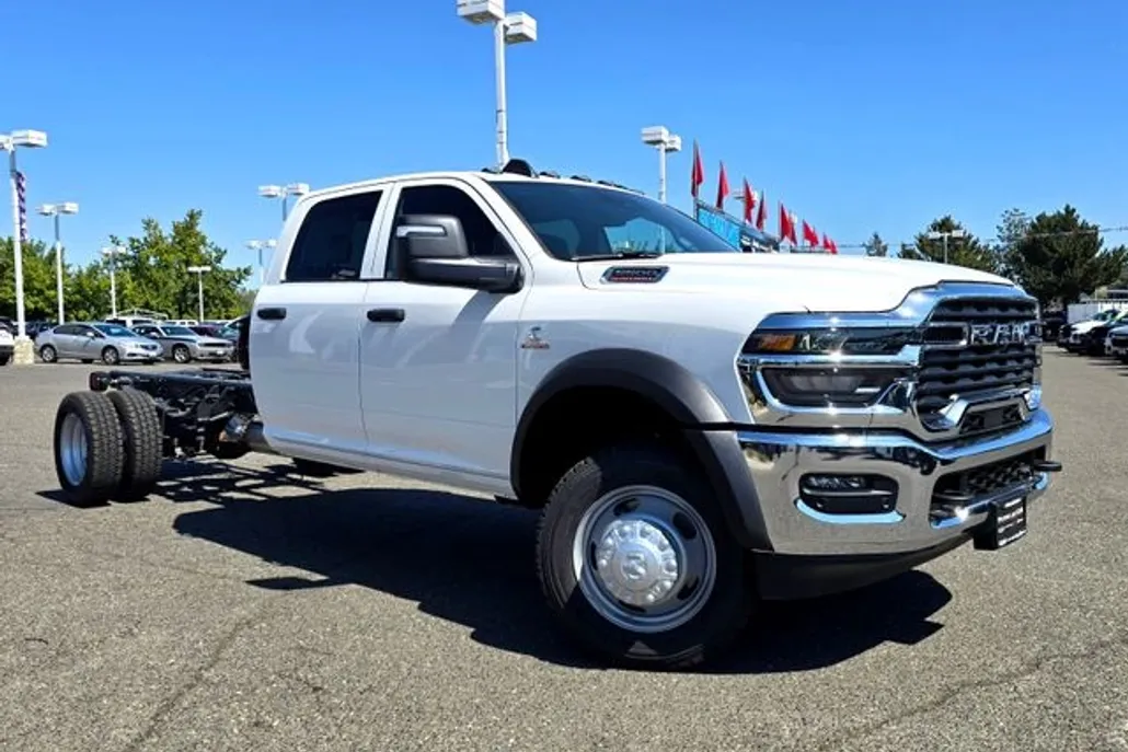 2026 Ram 5500 Tradesman photo 1