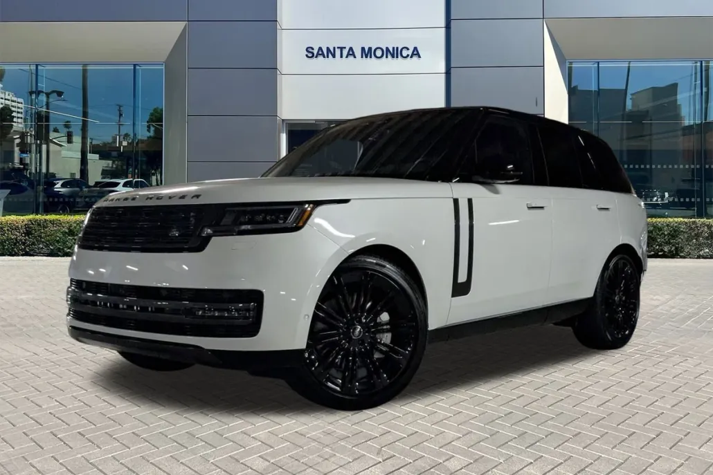 2025 Land Rover Range Rover SE photo 1