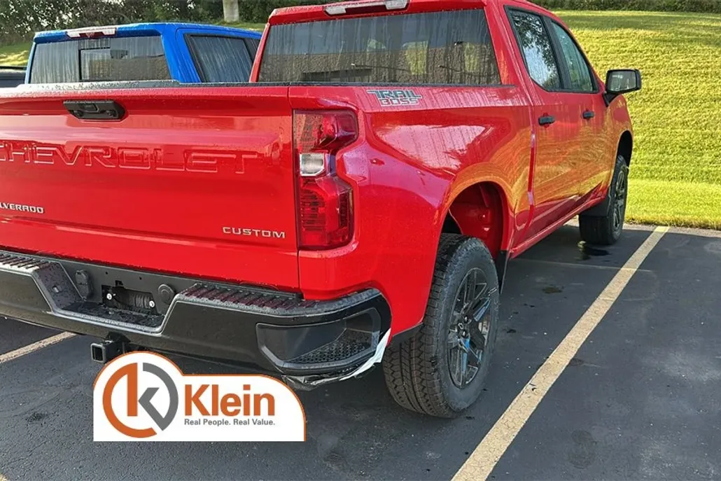 2026 Chevrolet Silverado 1500 Custom Trail Boss photo 1