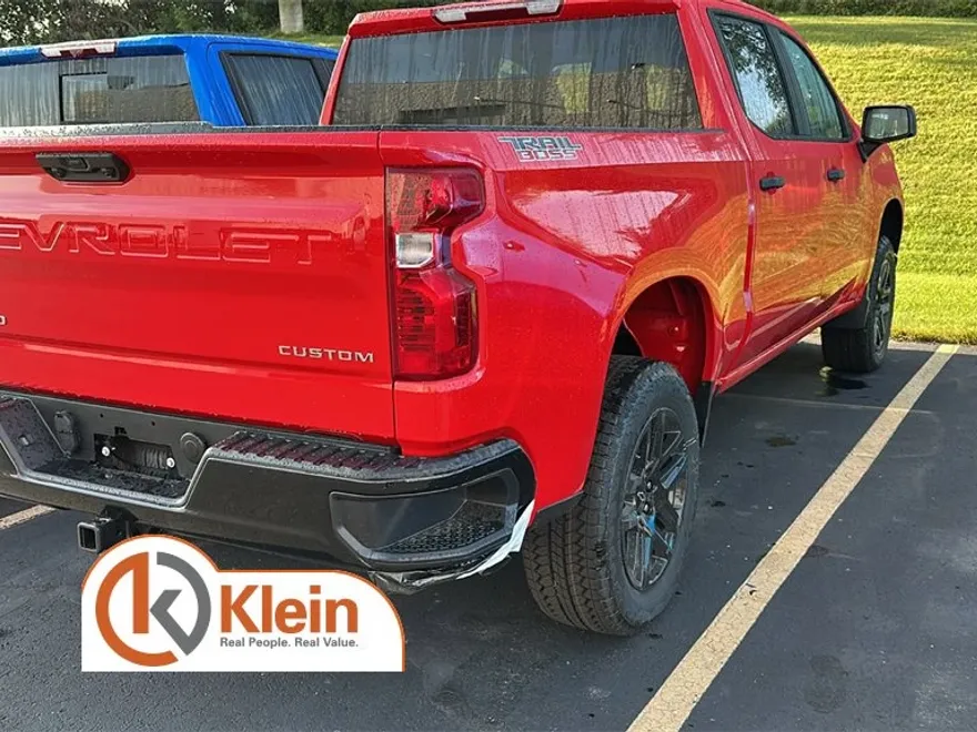 2026 Chevrolet Silverado 1500 Custom Trail Boss photo 1