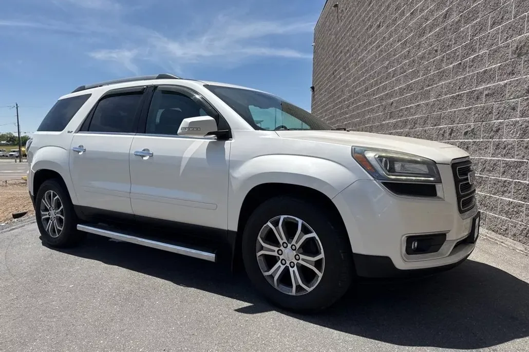 2014 Gmc Acadia SLT photo 1