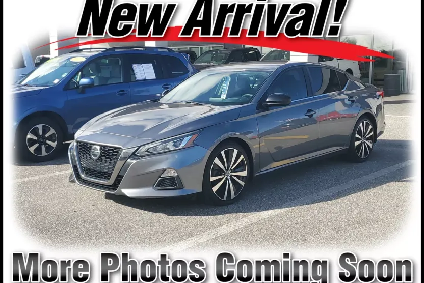 2019 Nissan Altima 2.5 SR photo 1