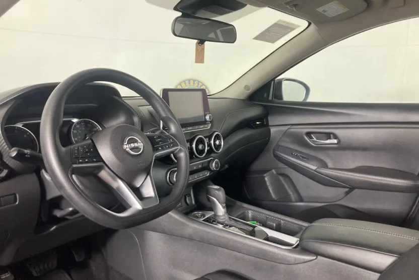 2024 Nissan Sentra SV photo 1