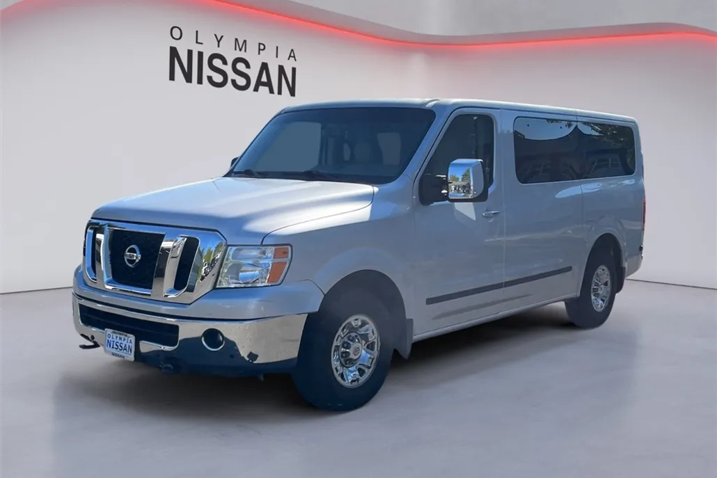 2016 Nissan NV3500 photo 1