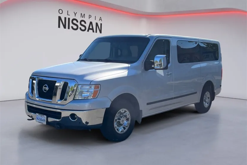 2016 Nissan NV3500 photo 1