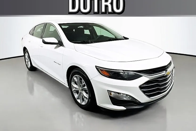 2023 Chevrolet Malibu 1LT photo 1