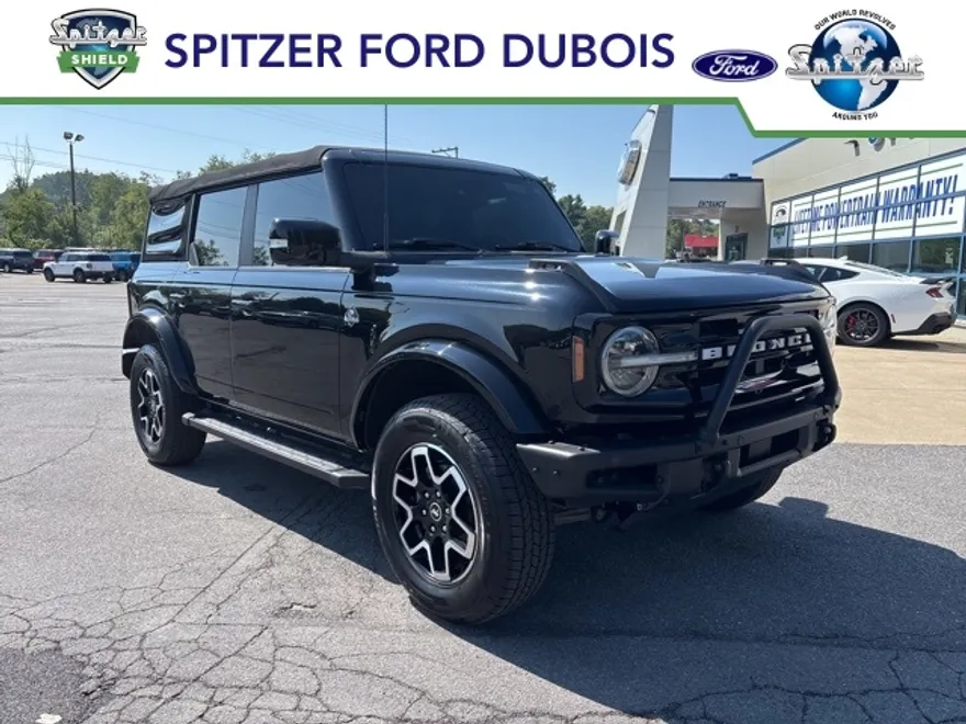 2021 Ford Bronco Outer Banks photo 1