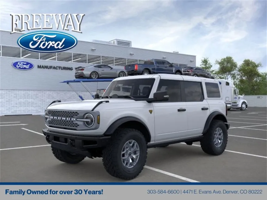 2025 Ford Bronco Badlands photo 1
