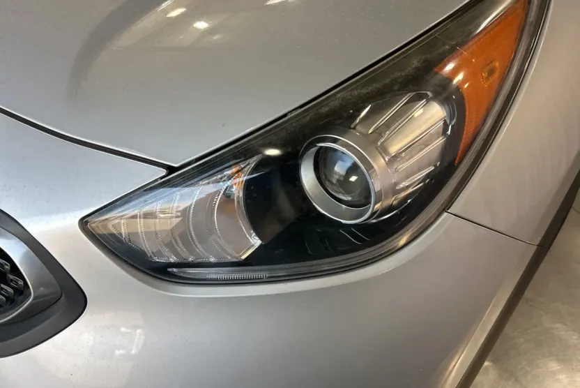 2019 Kia Niro Plug-In Hybrid LX photo 1