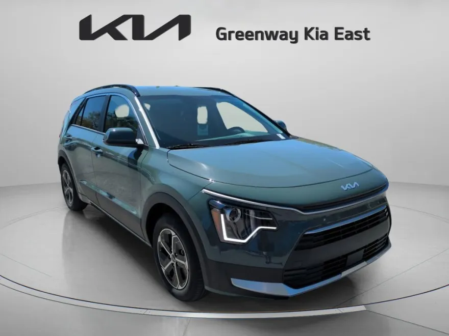 2025 Kia Niro EX photo 1