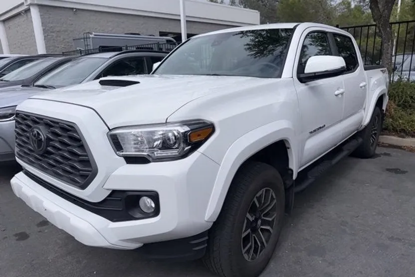 2021 Toyota Tacoma 4x4 SR photo 1