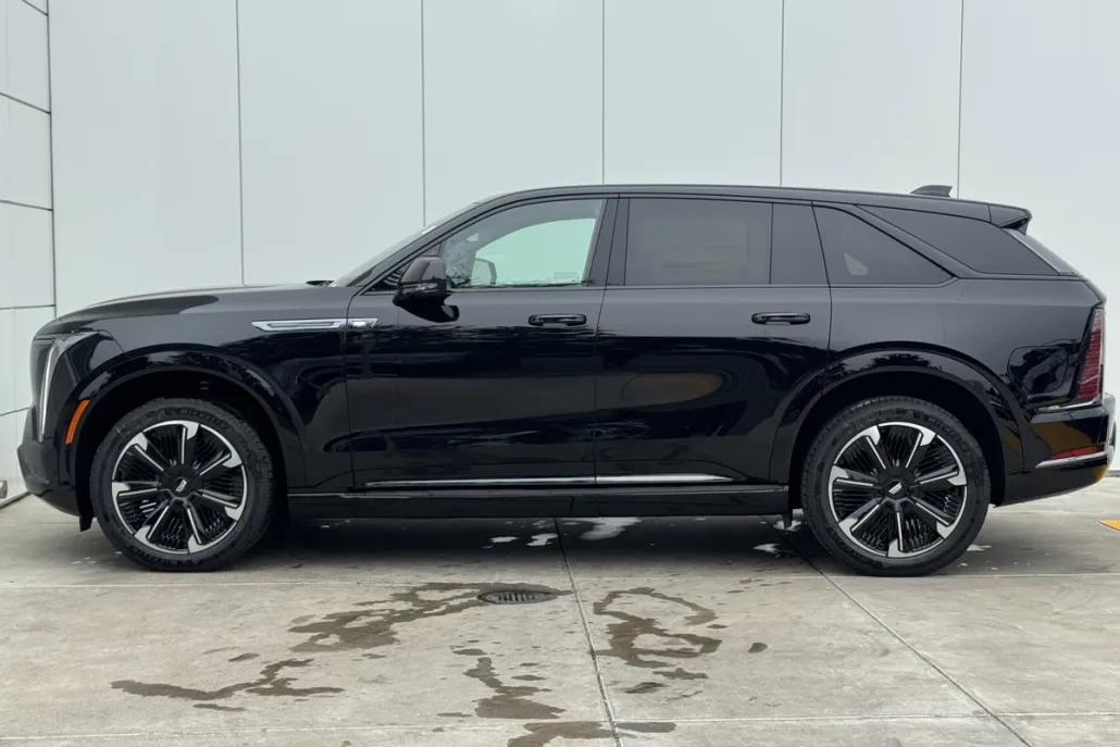 2025 Cadillac Escalade IQ Sport photo 1