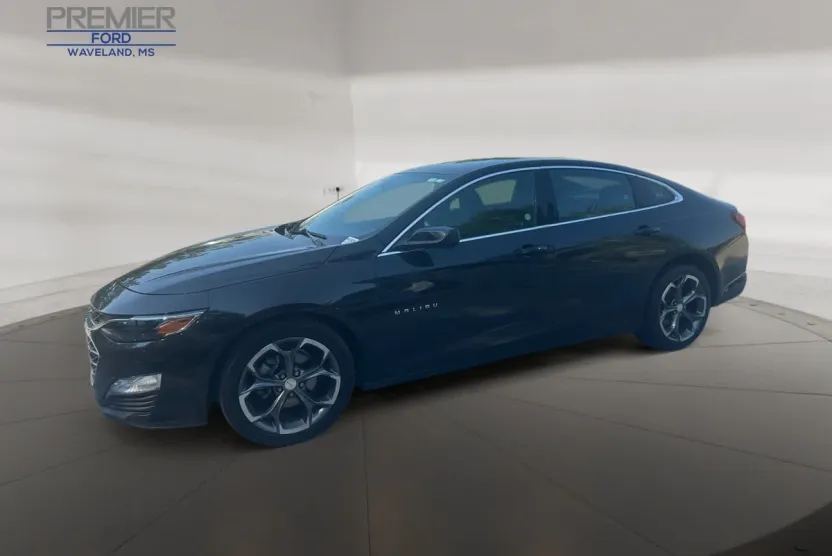 2024 Chevrolet Malibu 1LT photo 1