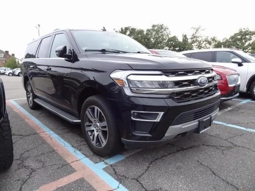 2022 Ford Expedition MAX Limited photo 1