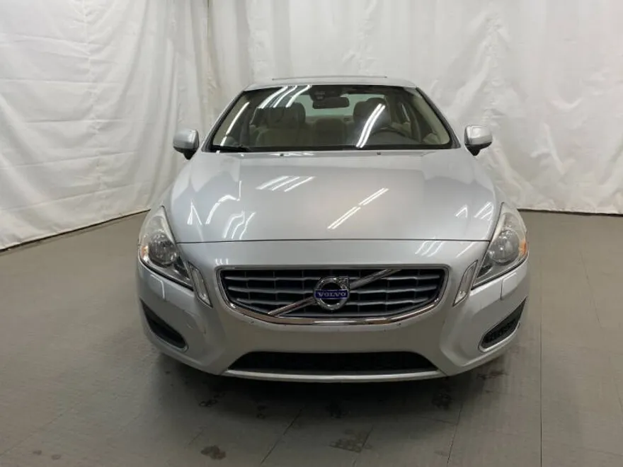 2012 Volvo S60 T5 photo 1
