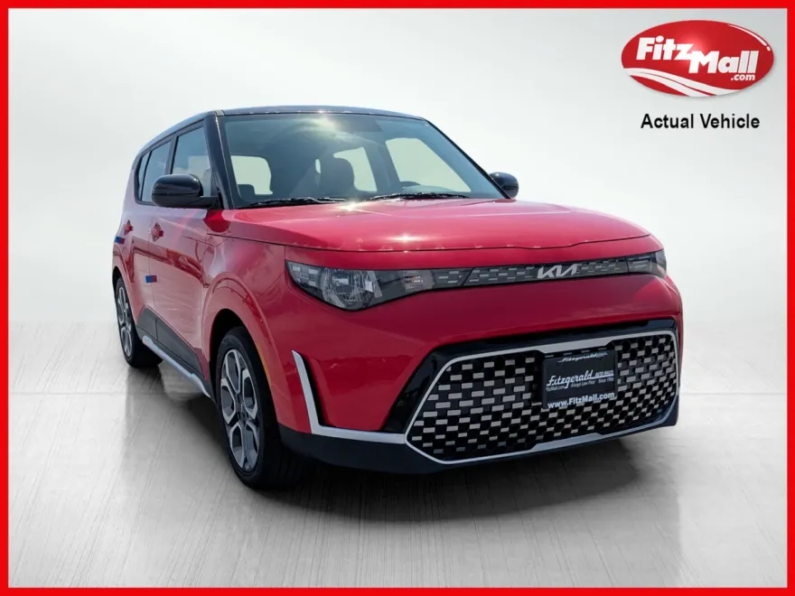 2025 Kia Soul EX photo 1