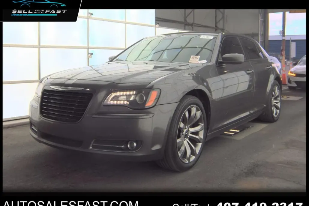 2014 Chrysler 300 C S photo 1