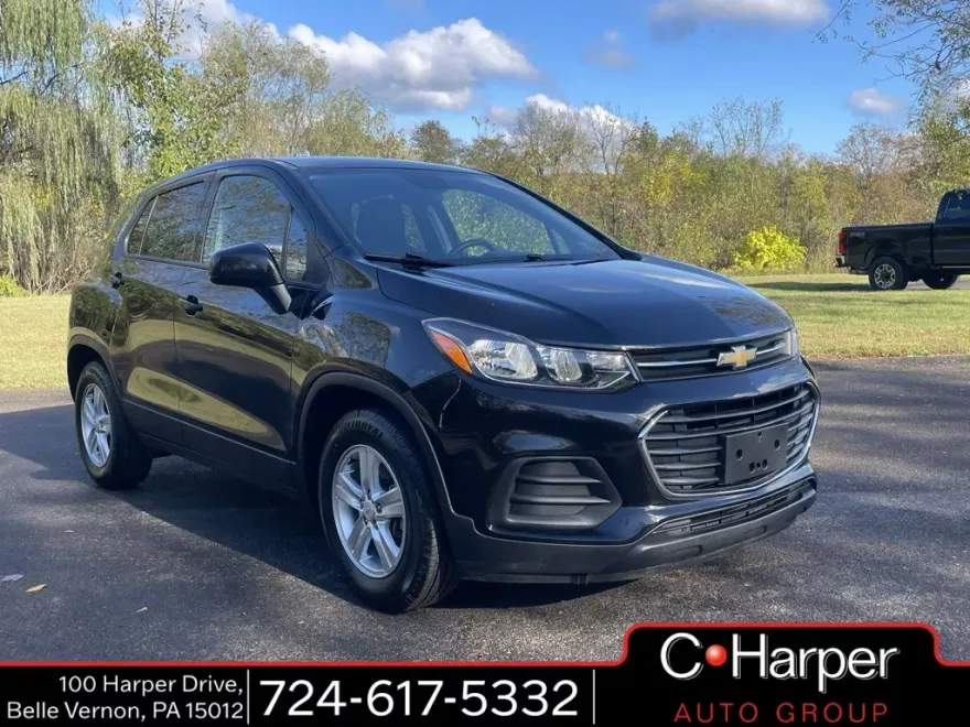 2020 Chevrolet Trax LS photo 1