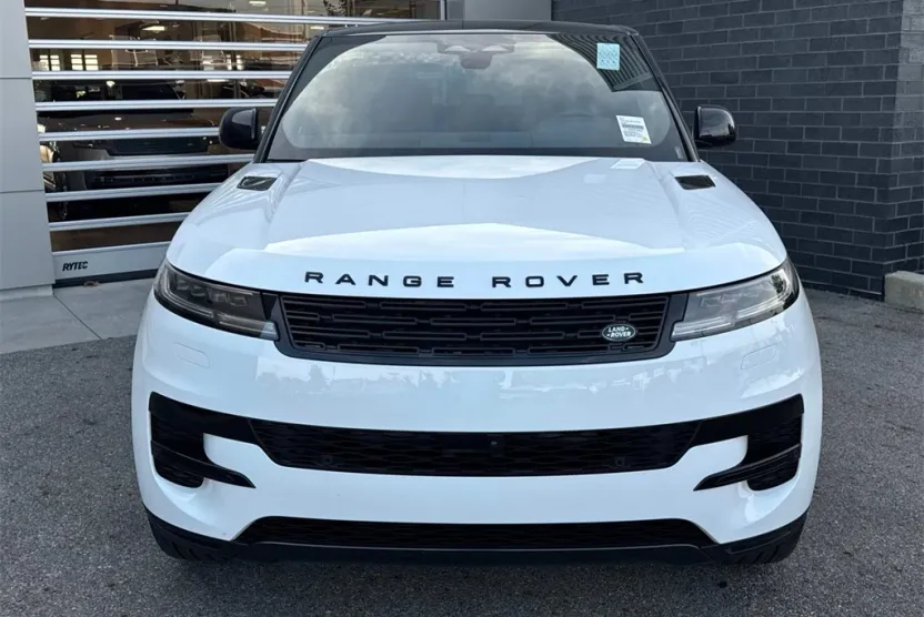 2025 Land Rover Range Rover Sport SE photo 1