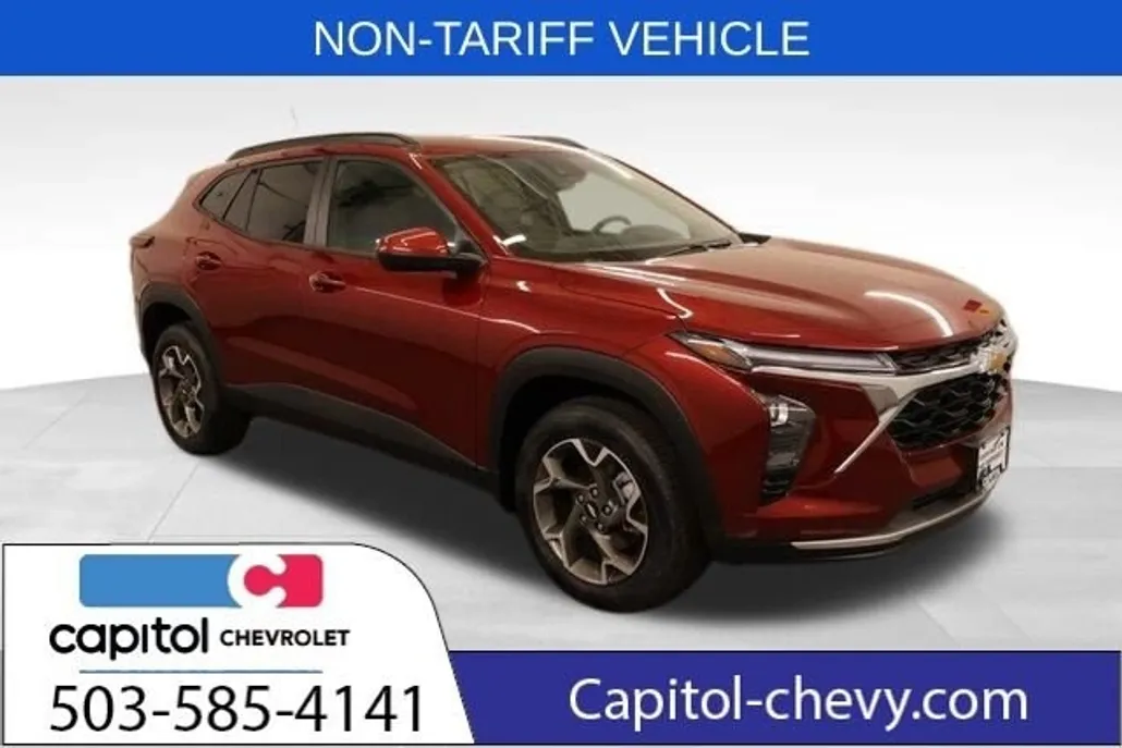 2025 Chevrolet Trax LT photo 1