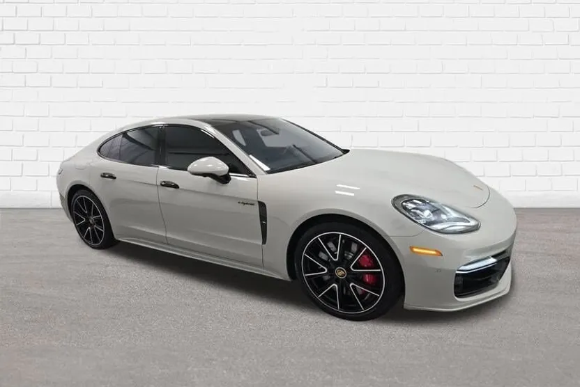 2023 Porsche Panamera 4S E-Hybrid photo 1